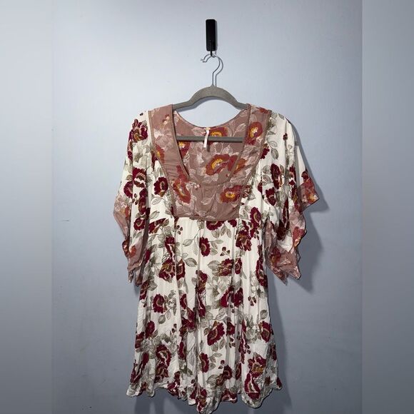 Free People Dresses & Skirts - Free people women’s floral flared sleeve mini dress size 4 *flaw* boho